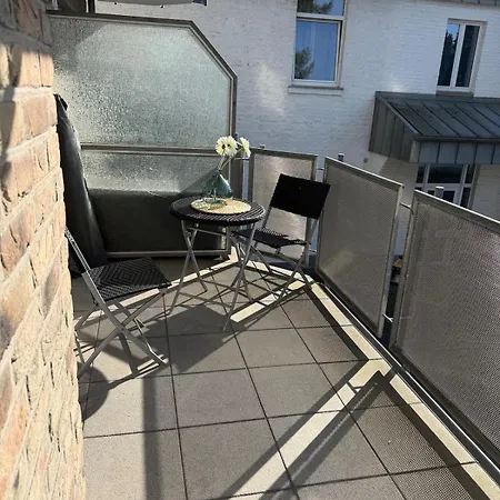 Apartment Sehr Schoene 100 Qm Zentrale Lage 5 Min Nach Aachen