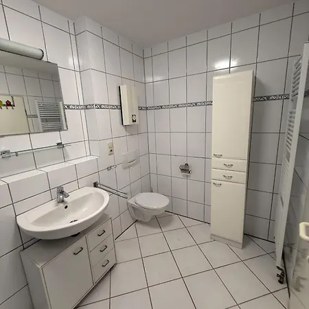 Sehr Schoene 100 Qm Zentrale Lage 5 Min Nach Aachen Apartment Wurselen