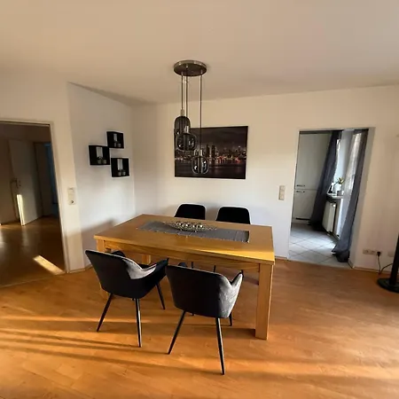 Sehr Schoene 100 Qm Zentrale Lage 5 Min Nach Aachen * Wurselen
