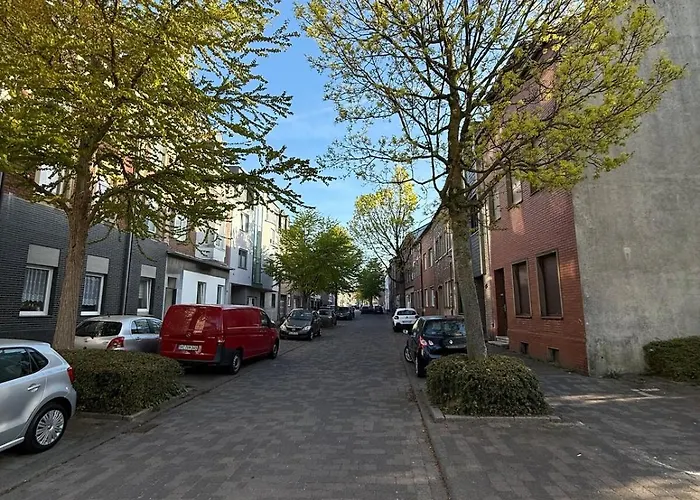 Sehr Schoene 100 Qm Zentrale Lage 5 Min Nach Aachen Apartamento Würselen